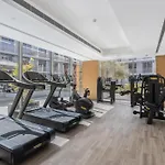 Elegant Studio In Luma 22 Prime Location